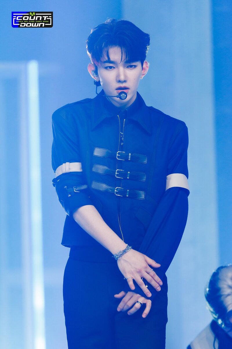231109 ZEROBASEONE Zhang Hao - "Crush" and "Melting Point" at M Countdown documents 4