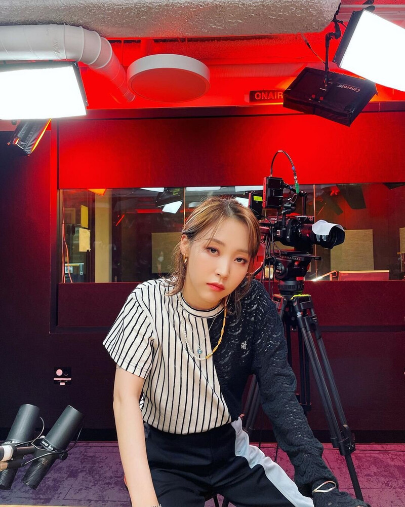 210607 Moonbyul Instagram update documents 3