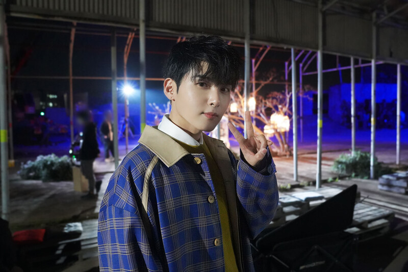 220422 SMTOWN Naver Update - Ryeowook 'Bluebird' MV Behind documents 2