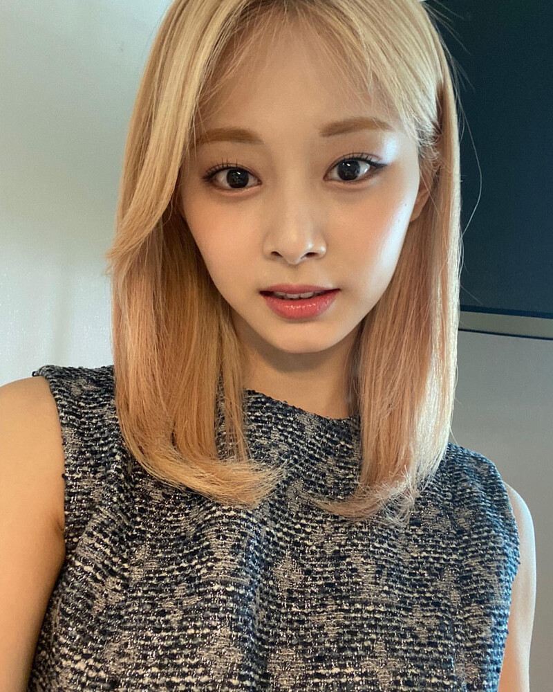 220625 TWICE Tzuyu - Instagram Update documents 1