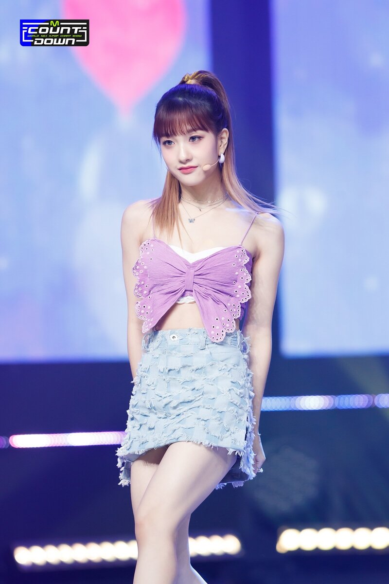 220707 fromis_9 'Stay This Way' at M Countdown documents 23