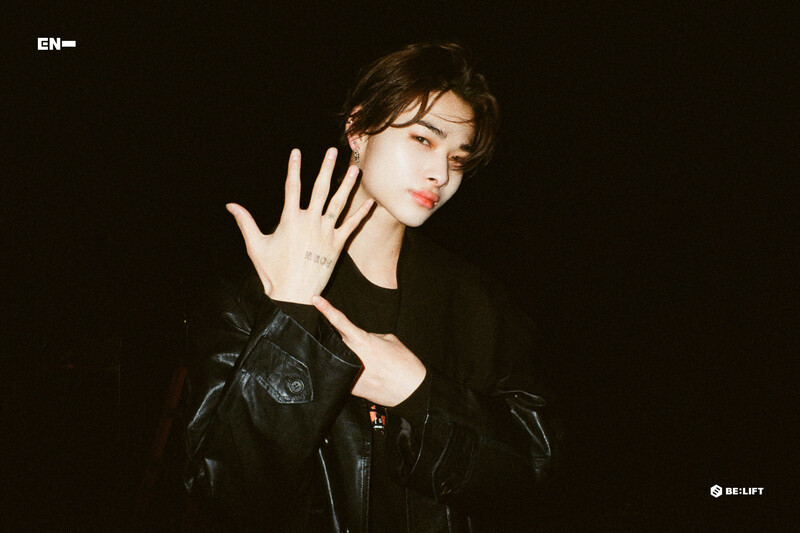 230716 ENHYPEN <DARK BLOOD>  Behind Photo (film ver.) - Ni_Ki | Weverse documents 3