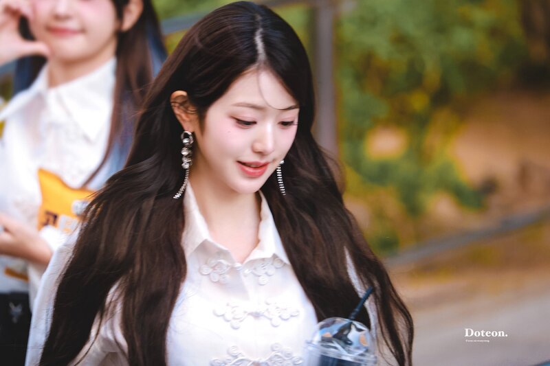 240503 WONYOUNG - Music Bank Commute and Fansign Event documents 11