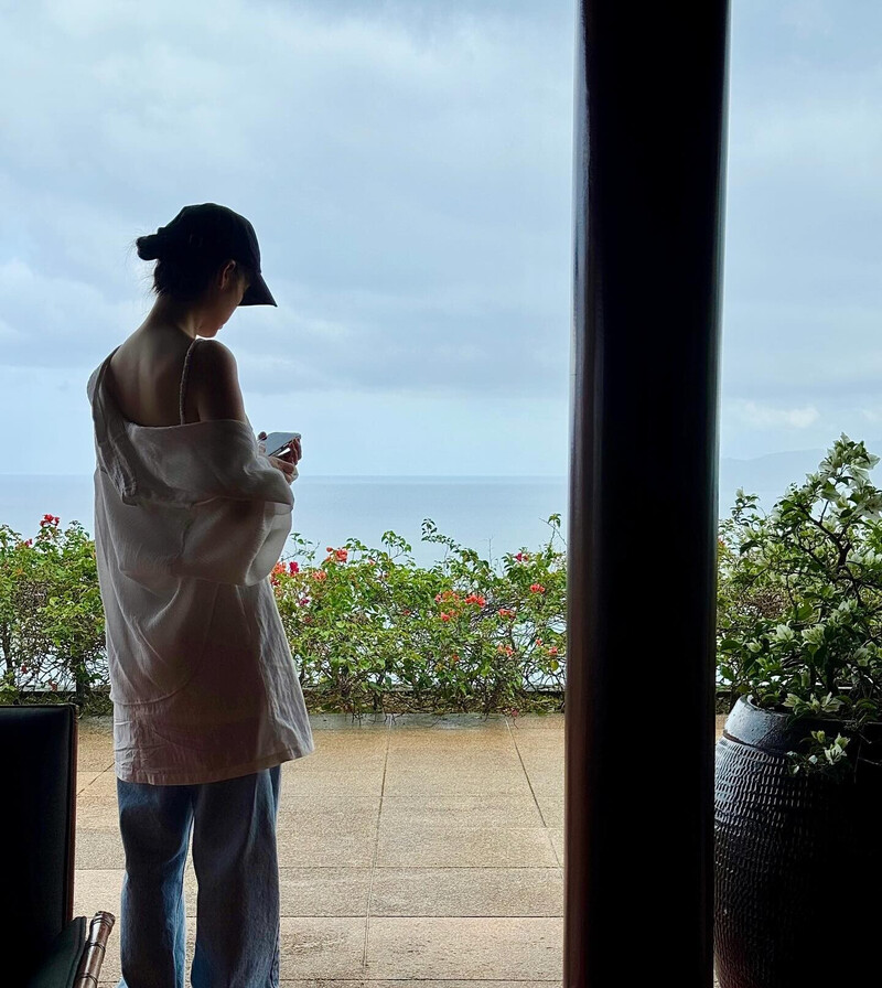 241017 IU Instagram Update documents 7