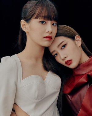 211015 LOONA's Chuu & Kim Lip for Esquire Korea - Interview Photos