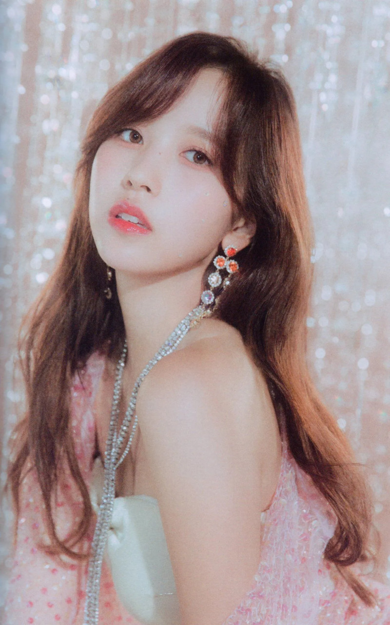 TWICE The 8th Mini Album 'Feel Special' Photobook Scans Ver. A | Kpopping