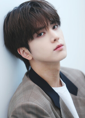 240319 The Boyz Younghoon - Star News Interview Photo