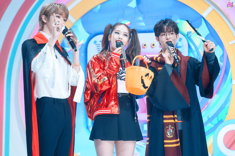 211031 Inkigayo MC's Yujin, Jihoon & Sungchan documents 2