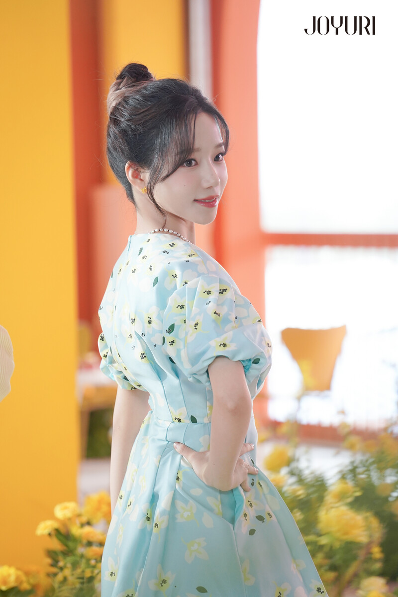 230531 WAKEONE Naver Post - JO YURI - 'Yellow Circle' MV x Lipton Tea Behind #1 documents 3