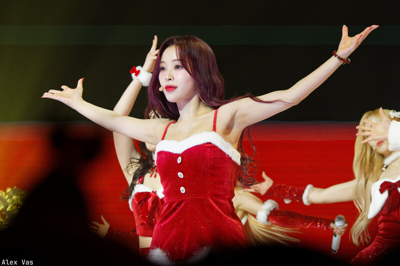 241225 Dreamcatcher Gahyun - '7 Doors of Christmas: A Lucky Encore' in Seoul Day 2 documents 8