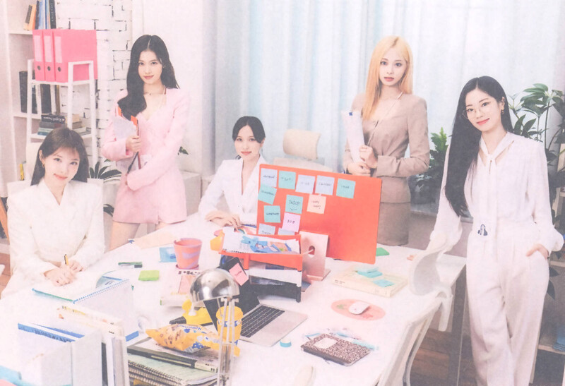 TWICE - 2023 Season's Greetings 'Secret Life @Office' (Scans) documents 1