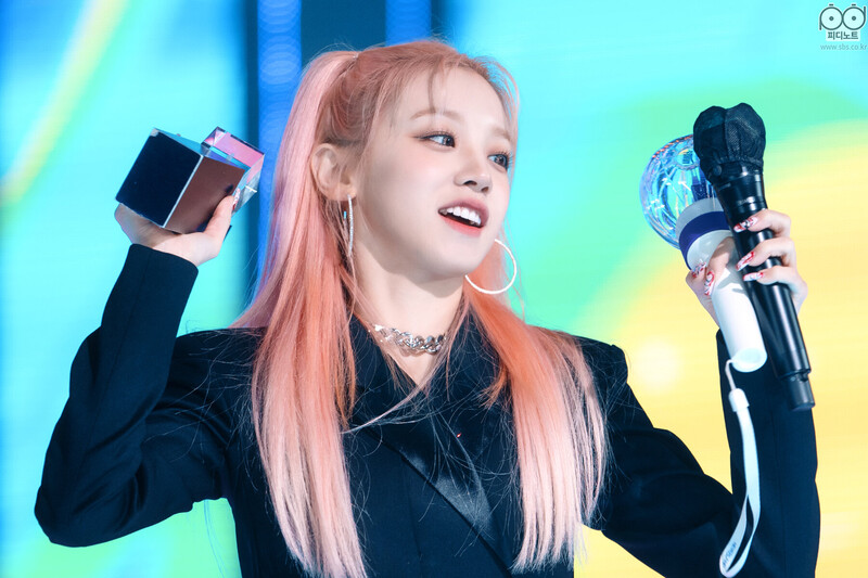 220327 (G)I-DLE at Inkigayo documents 6