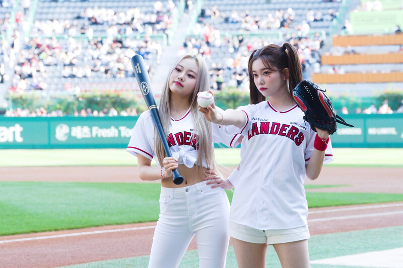 220527 Mystic Story Naver - Billlie - SSG Landers 1st Pitch documents 12