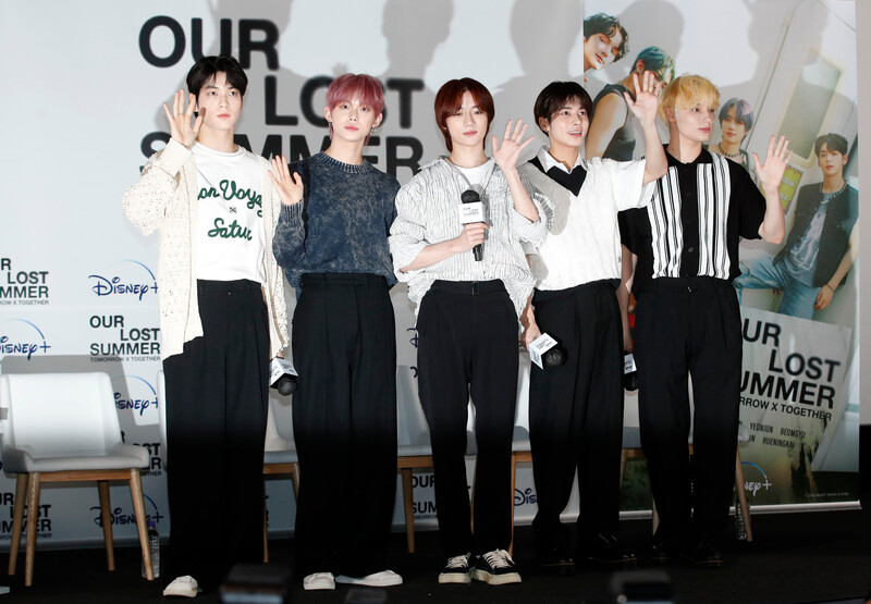 230726 TXT at 'Tomorrow X Together: Our Lost Summer' Special Fan Premier documents 2