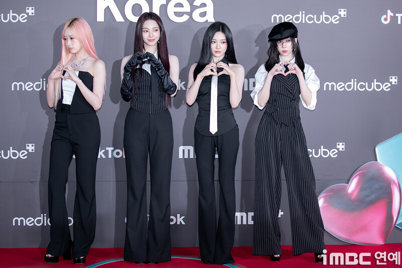 241115 aespa at 2024 TikTok Awards Korea documents 2