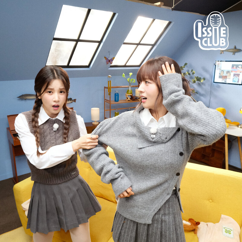 241203 studio_oy Twitter update with Apink CHORONG & BOMI - Issue Club show behind documents 1