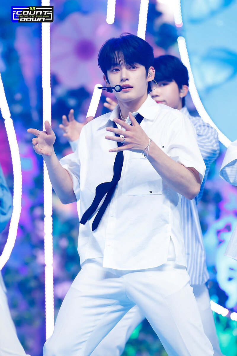 230713 ZEROBASEONE - 'In Bloom' at M COUNTDOWN documents 11