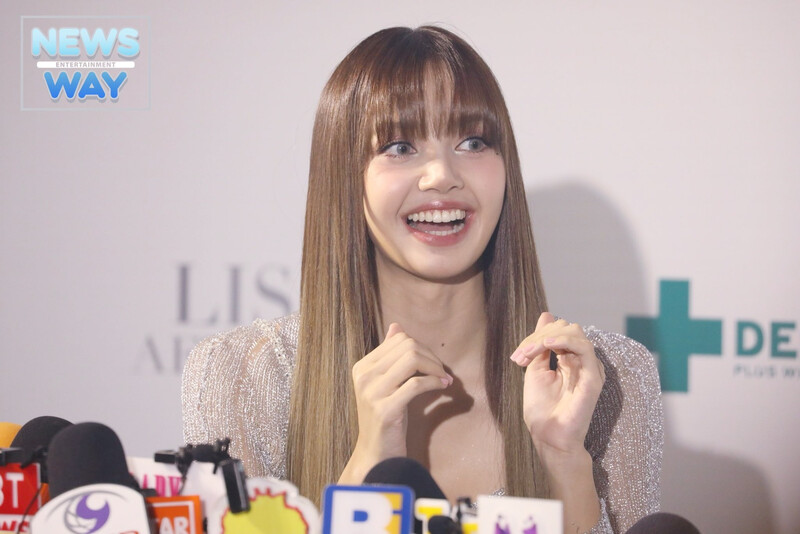 241113 LISA - DENTISTE Exclusive After Party documents 30