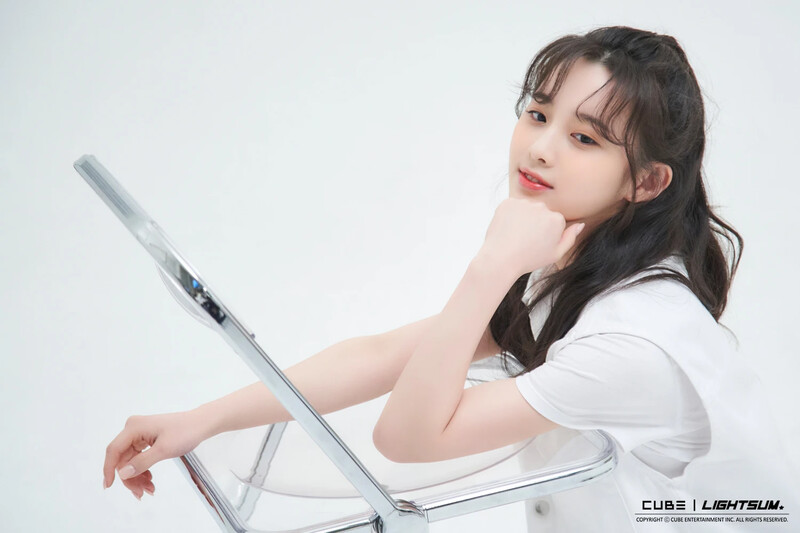 210514 Cube Naver Post - LIGHTSUM's Debut Profile Shoot Behind documents 24