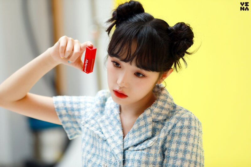 220616 Yuehua Entertainment Naver Update - YENA - lilybyred Behind The Scenes #1 documents 14