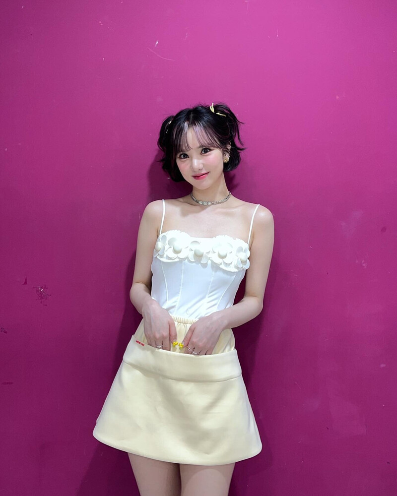 220710 VIVIZ Eunha INstagram Update documents 2