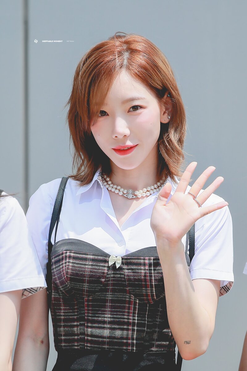 220728 SNSD Taeyeon - 'Knowing Bros' Filming documents 9