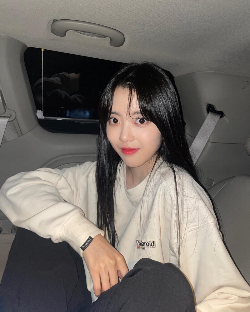 221001 Suyeon Instagram update documents 4