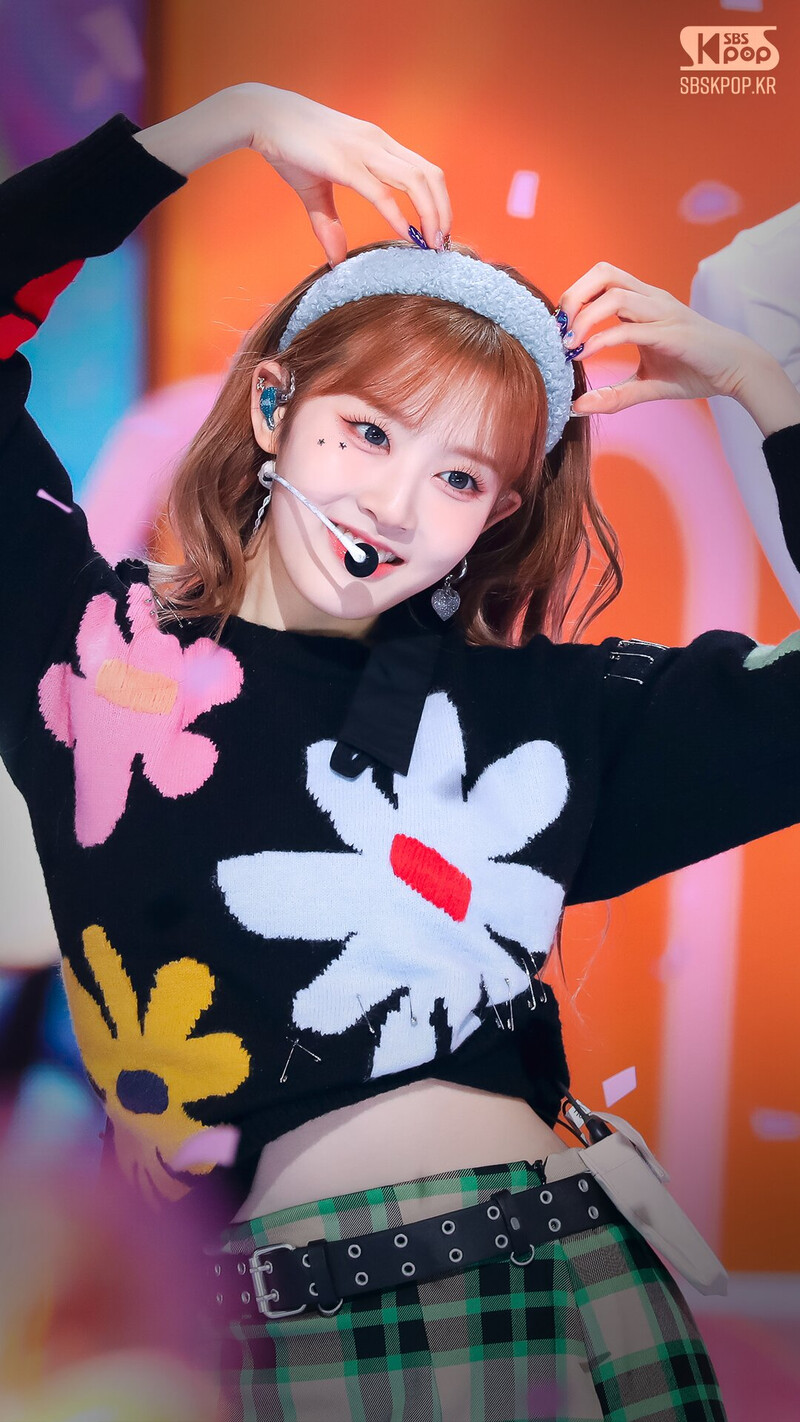 230219 STAYC Sieun - 'Teddy Bear' at Inkigayo documents 2