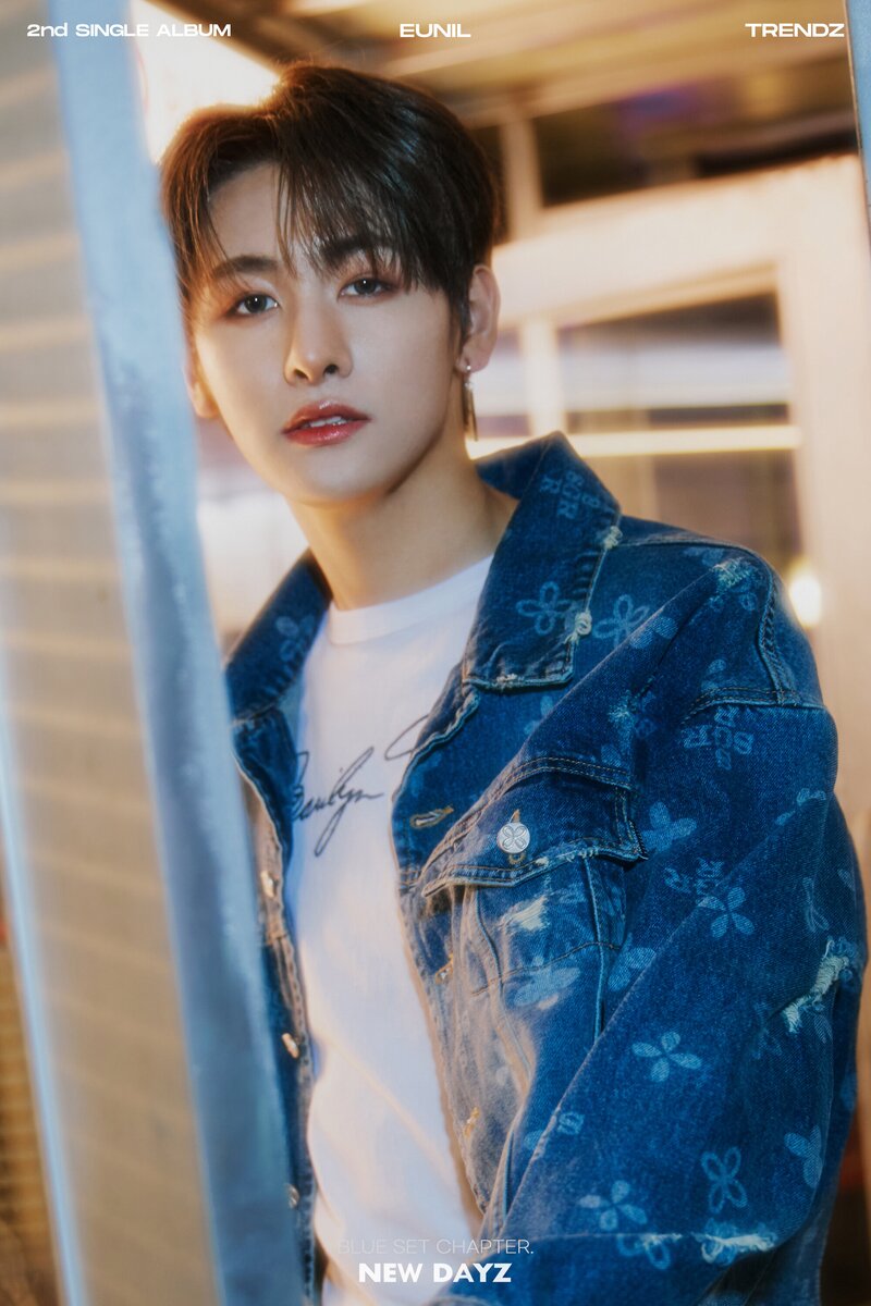 TRENDZ 2nd single album 'BLUE SET CHAPTER. NEW DAYZ' concept photos documents 25