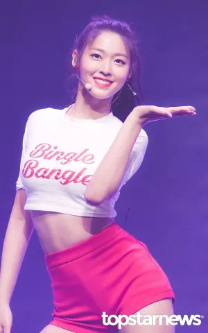 180528 Seolhyun Bingle Bangle showcase