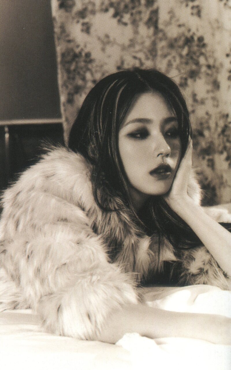 (G)I-DLE "I Never Die" Album Scans documents 19