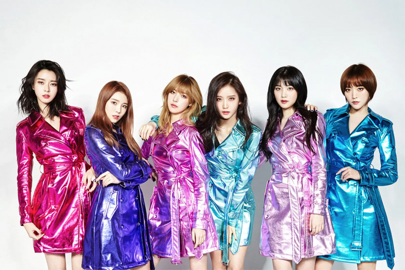 HELLOVENUS_Mystery_of_Venus_group_concept_photo_(2).png