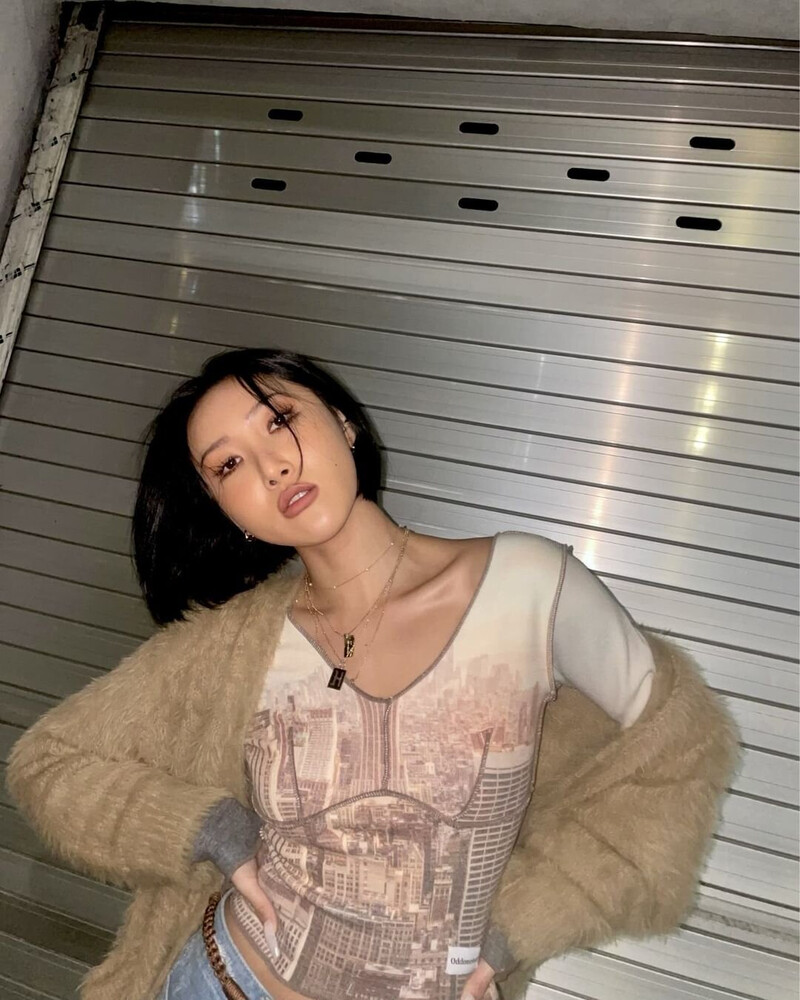 211224 Hwa Sa Instagram Update documents 4