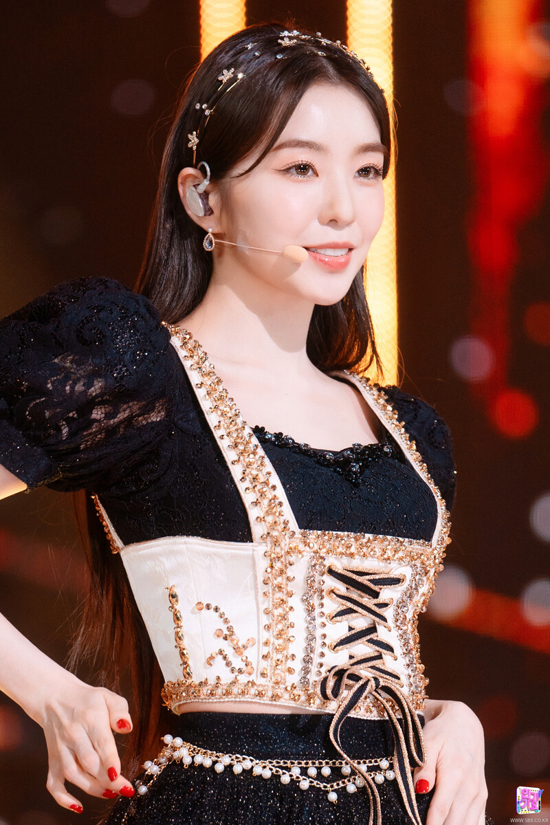 220403 Red Velvet Irene - 'Feel My Rhythm' at Inkigayo documents 15