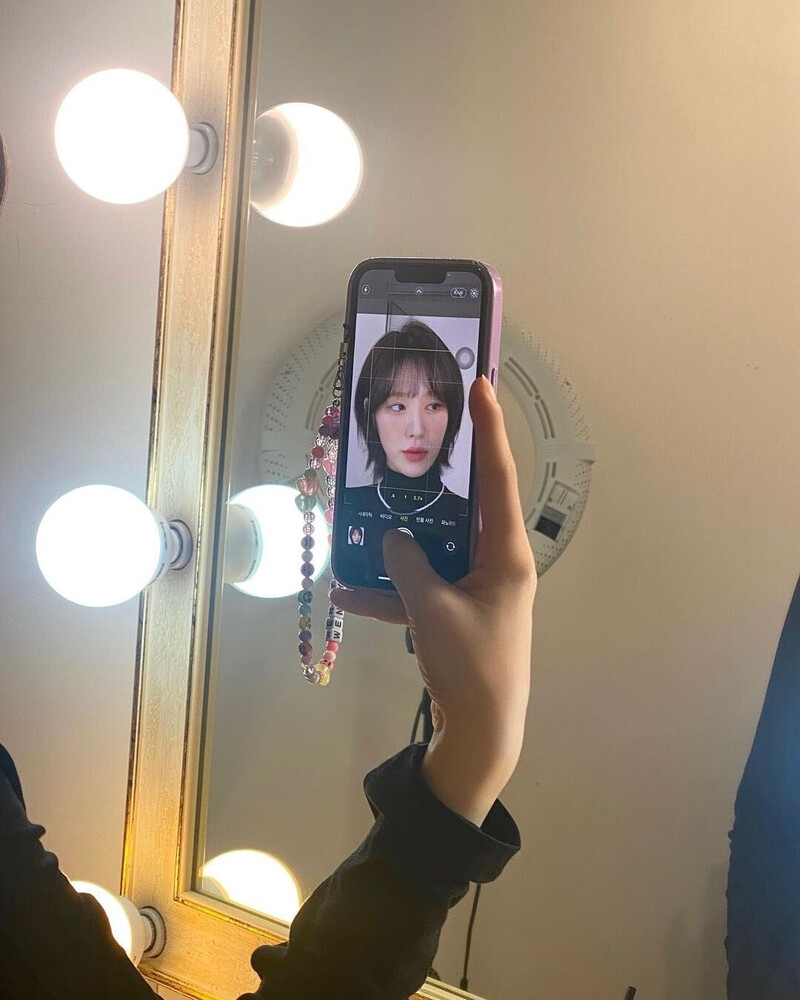 221218 Red Velvet Wendy Instagram Update documents 6