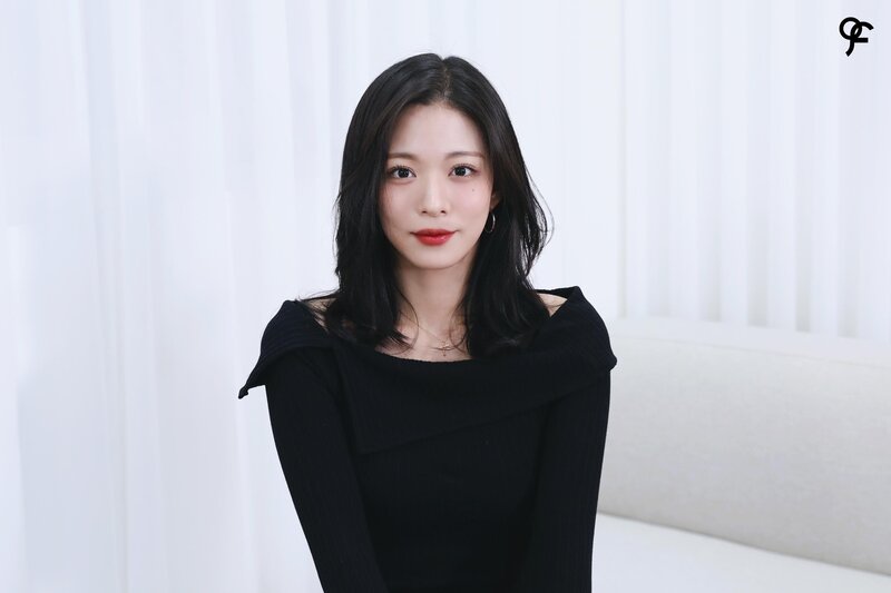 220227 fromis_9 Weverse - 'Midnight Guest' Behind Sketch 3 : Escape Room documents 9