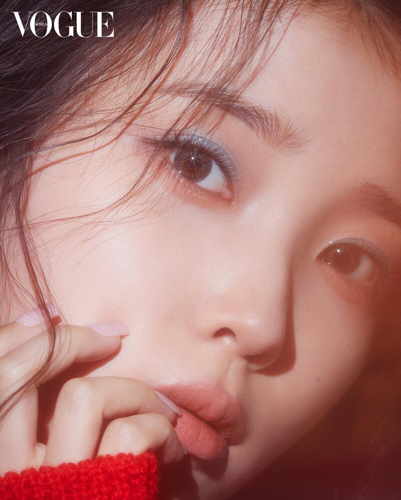 230112 IU for Gucci Beauty x Vogue Korea documents 4