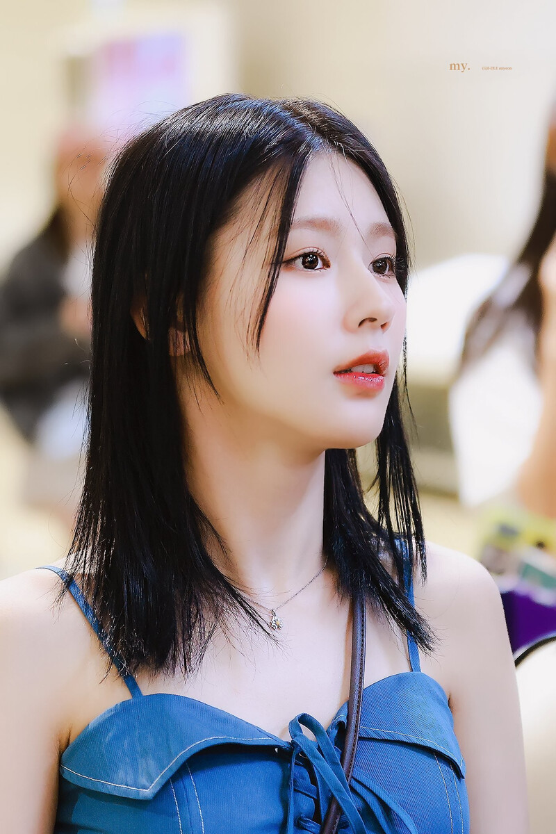 230630 (G)I-DLE Miyeon at Incheon International Airport | kpopping