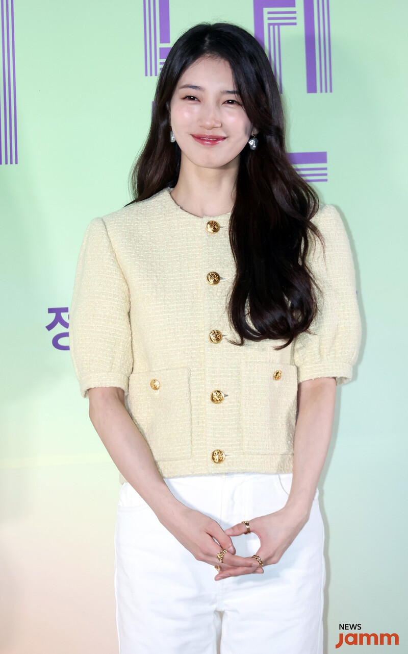 240531 Suzy - "Wonderland" VIP Premier documents 3