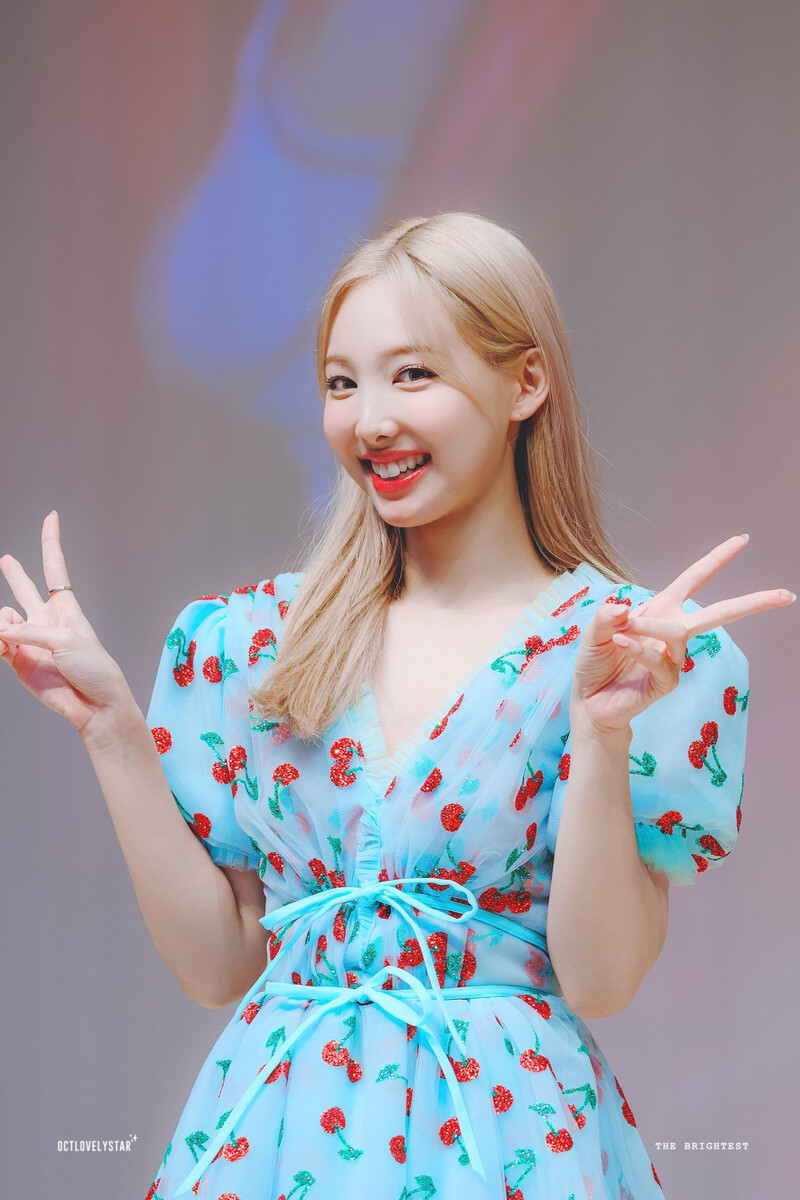 220703 TWICE Nayeon - Music Plant Fansign documents 9