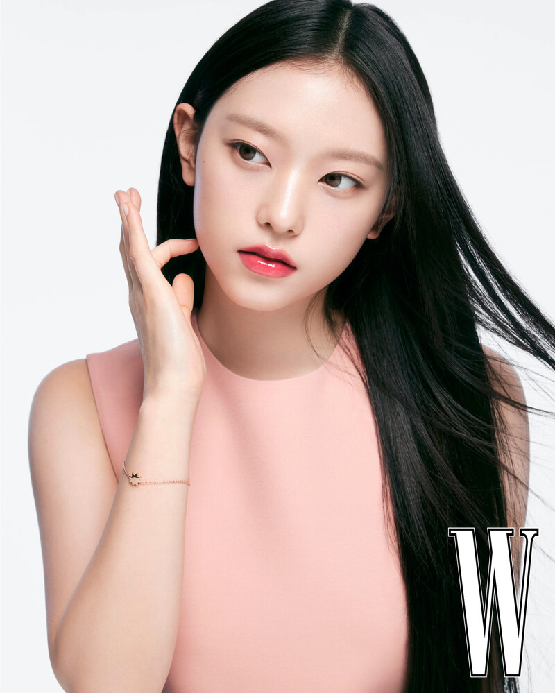 NewJeans Haerin x Dior Le Balm for W Korea May 2024 documents 1