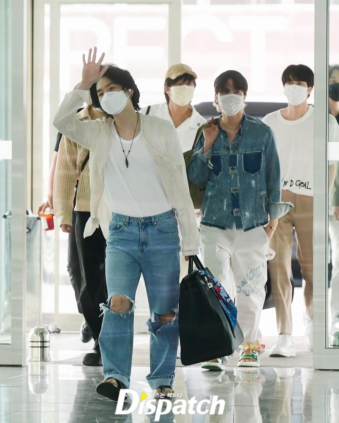 220529 BTS Suga at Incheon International Airport Departing for the United  States to Attend the White House Invitation