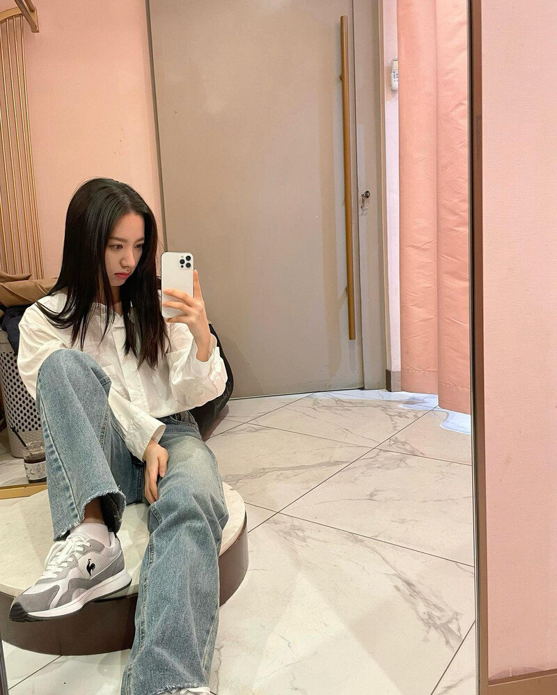 220318 WJSN Bona Instagram Update documents 6