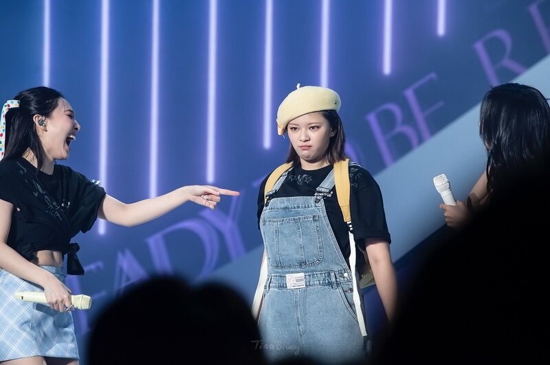 230416 TWICE Jeongyeon - ‘READY TO BE’ World Tour in Seoul Day 2 documents 2
