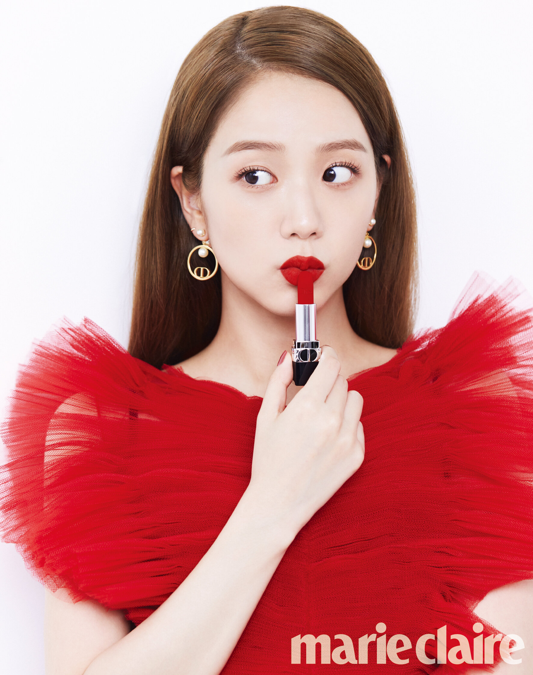 BLACKPINK's Jisoo Expresses Her Love for Her Fans in Recent ELLE Korea  Pictorial- MyMusicTaste