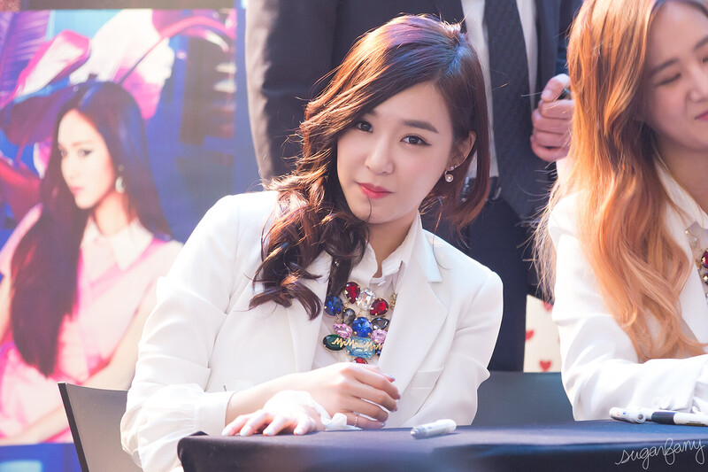 140314 Girls' Generation Tiffany at Mr. Mr. fansign documents 7