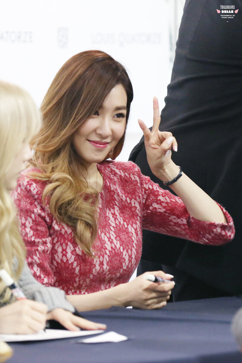 151127 Girls' Generation Tiffany at Louis Quatorze Busan Fansign documents 7