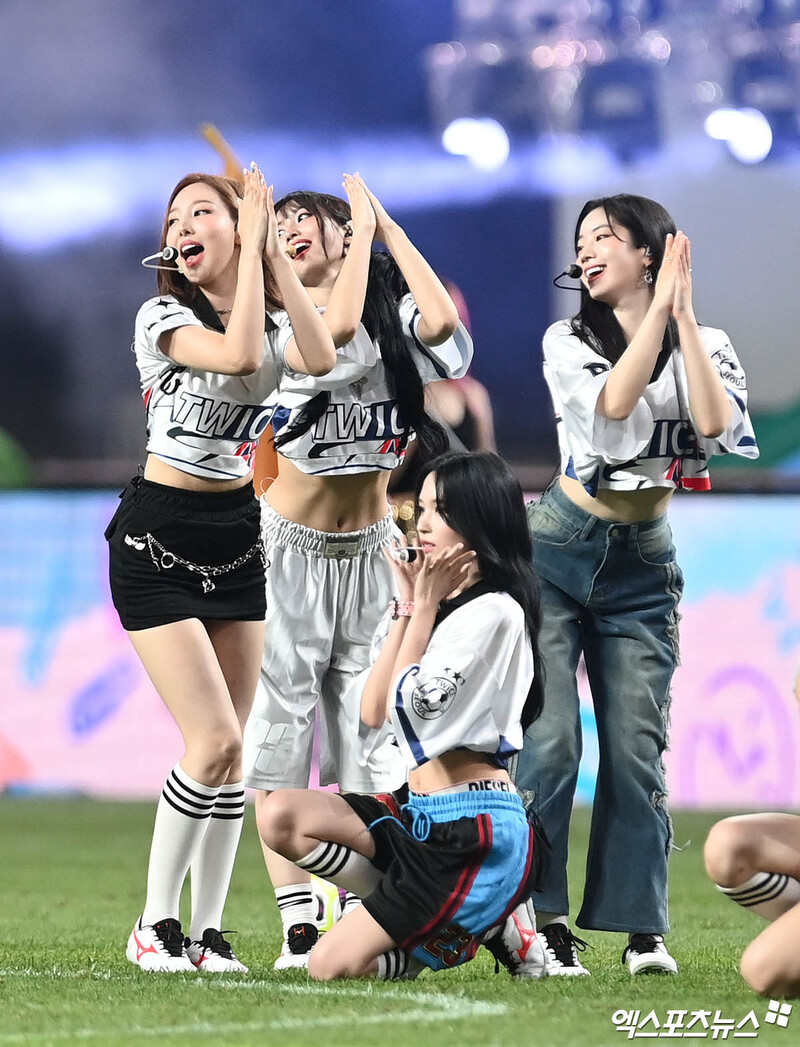 240731 TWICE  at Team K-League vs. Tottenham Hotspur's Halftime Show documents 22