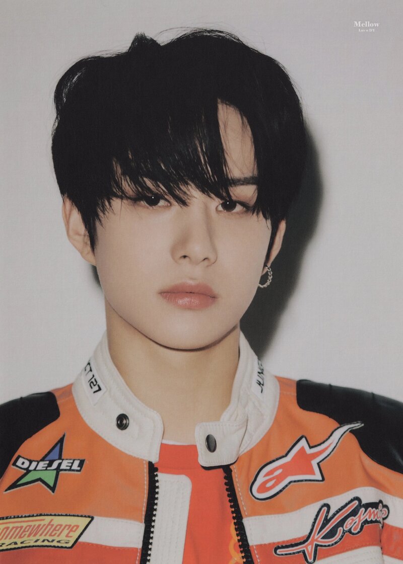 [SCAN] NCT 127 "Neo Zone: The Final Round" Postcard Book documents 6