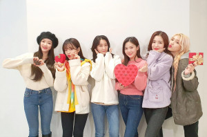 200214 Oh My Girl Japan Twitter Update - Happy Valentines Day